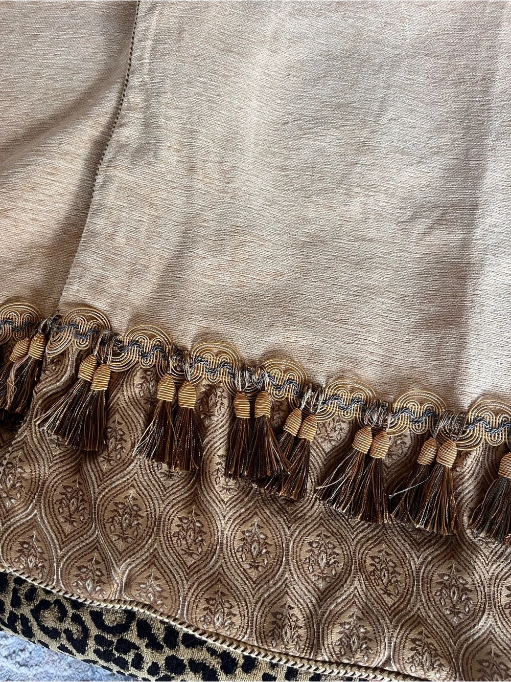 CROSCILL ASHTON EURO PILLOW SHAM CHENILLE TASSELS GOLD RUST 2 Shams Included